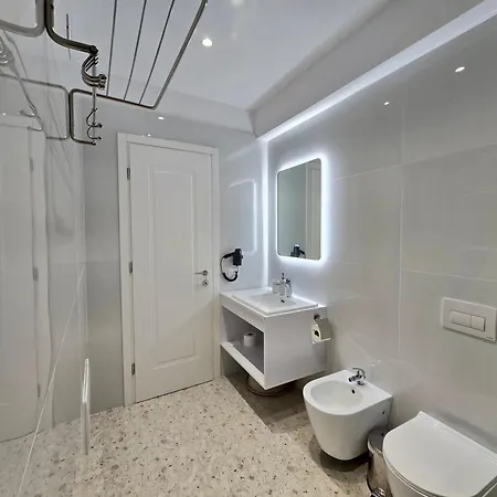 David's Aparthotel *