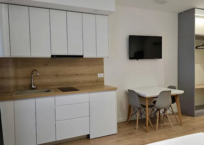 Apart-hotel David's 3*