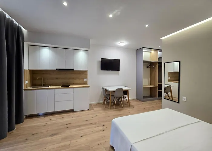 Aparthotel David's 3*